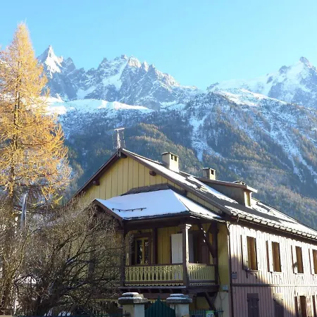 Apartment Le Suisse-3 By Interhome Chamonix