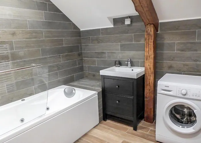 Apartment Le Suisse-3 By Interhome Chamonix